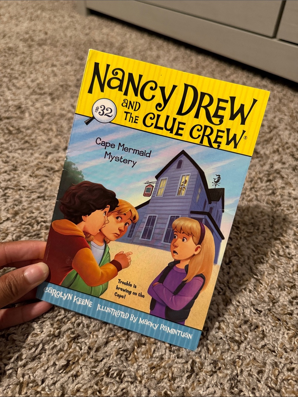 Nancy Drew and the Clue Crew #32 Cape Mermaid Mystery - Yellow & Blue Cover
